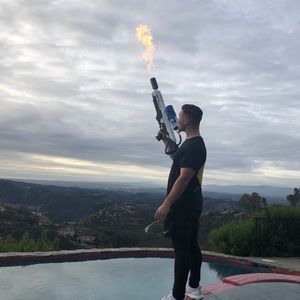 Meet your Posher, Taylor